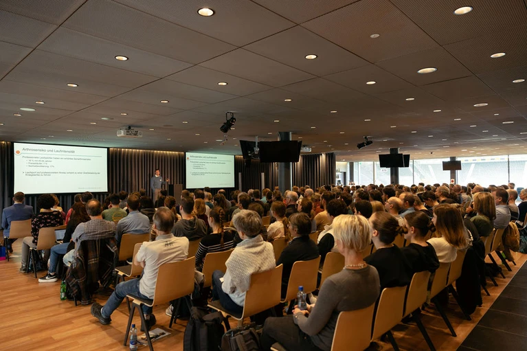 489A8938_Laufsymposium_2024_OrthoTeam_GiaHanLe.jpg
