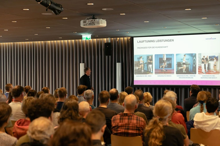 489A9069_Laufsymposium_2024_OrthoTeam_GiaHanLe.jpg