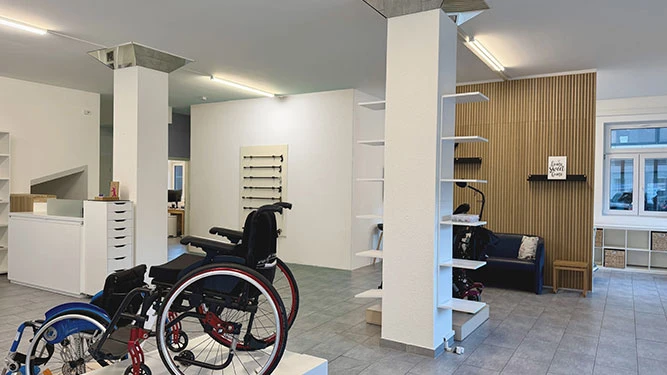 Kachel_Standort_Impressionen_VispK_Rollstuhl