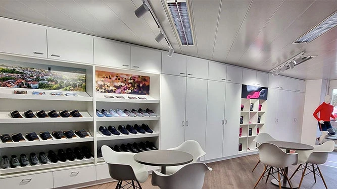 Kachel_Standort_Impressionen_Fribourg_Store