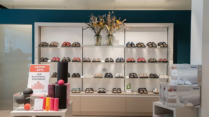 Kachel_Standorte_Basel_Schuhe