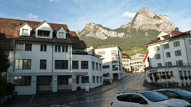 Kachel_Standorte_Schwyz_Aussen