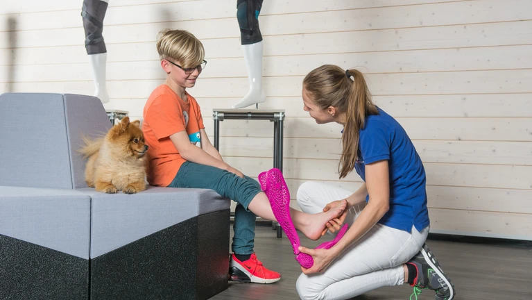 ORTHO-TEAM Beratung Helmtherapie.JPG