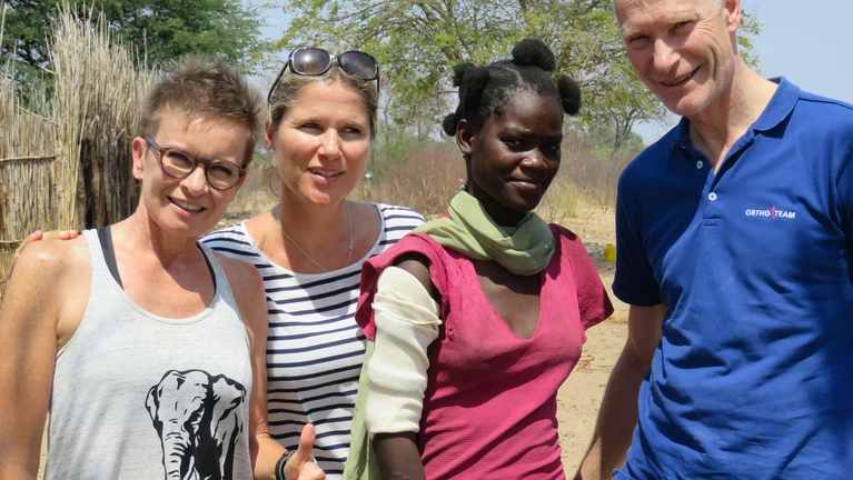 ORTHO-TEAM Namibia (16).JPG