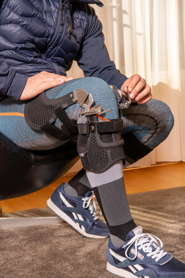 RoKi Brace 3D (3).jpg