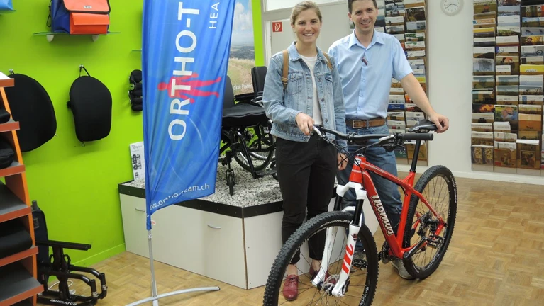 Wettbewerb Kinderkongress 2017 Gewinnerin des Thömusbike.JPG